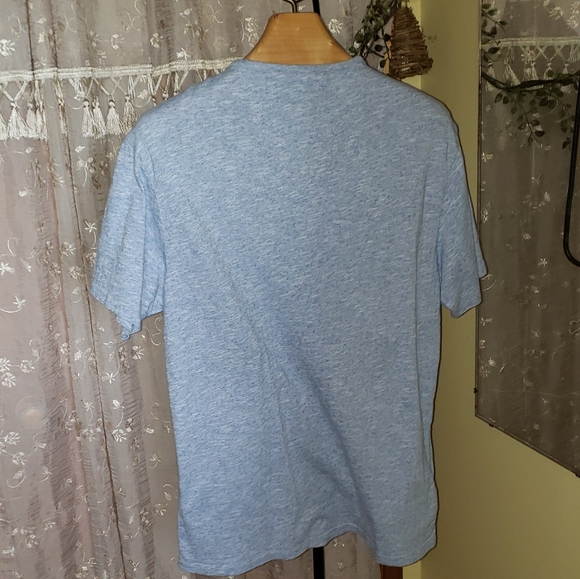 🔥Eddie Bauer | Light Blue Henley - Picture 3 of 9